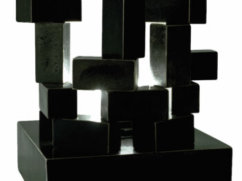 Arik Levy, lampe sculpture en bronze noir constituée de 16 cubes que l'on peut poser comme on le souhaite, sur une base en bronze carré, au centre de laquelle se trouve l'ampoule