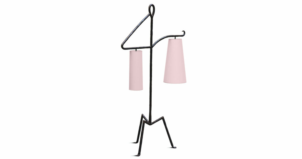 Elizabeth Garouste, floor lamp sculpture in black wrought iron, with 3 feet at acute angles, a vertical rod, and two long horizontal arms with two large pink lampshades of different sizes and shapes