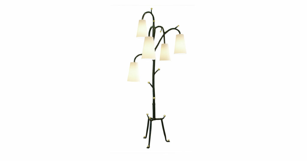 Elizabeth Garouste, tripod floor lamp in black wrought iron, 5 curved stems with hanging white lampshades