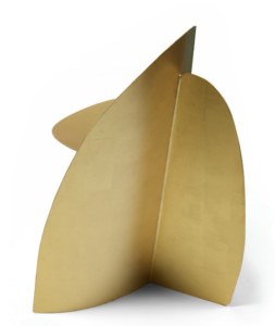 Profil de la chaise Golden Orque, en forme de requin, en métal doré, design des années 80