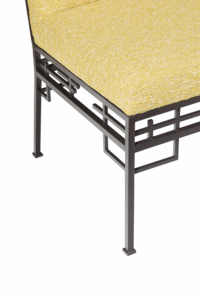 Gros plan de la banquette Manhattan de Mattia Bonetti, 2026