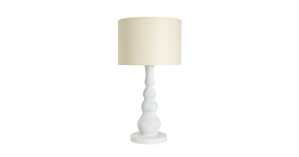 2026, nouvelle création Eric Schmitt, lampe artistique en bronze blanc constituée de plusieurs boules empilées de taille de plus en plus petite, abat jour blanc